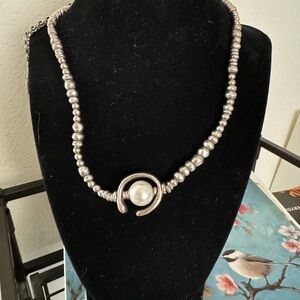 Uno de 50 Silver Beaded Bracelet with large Pearl adjustable